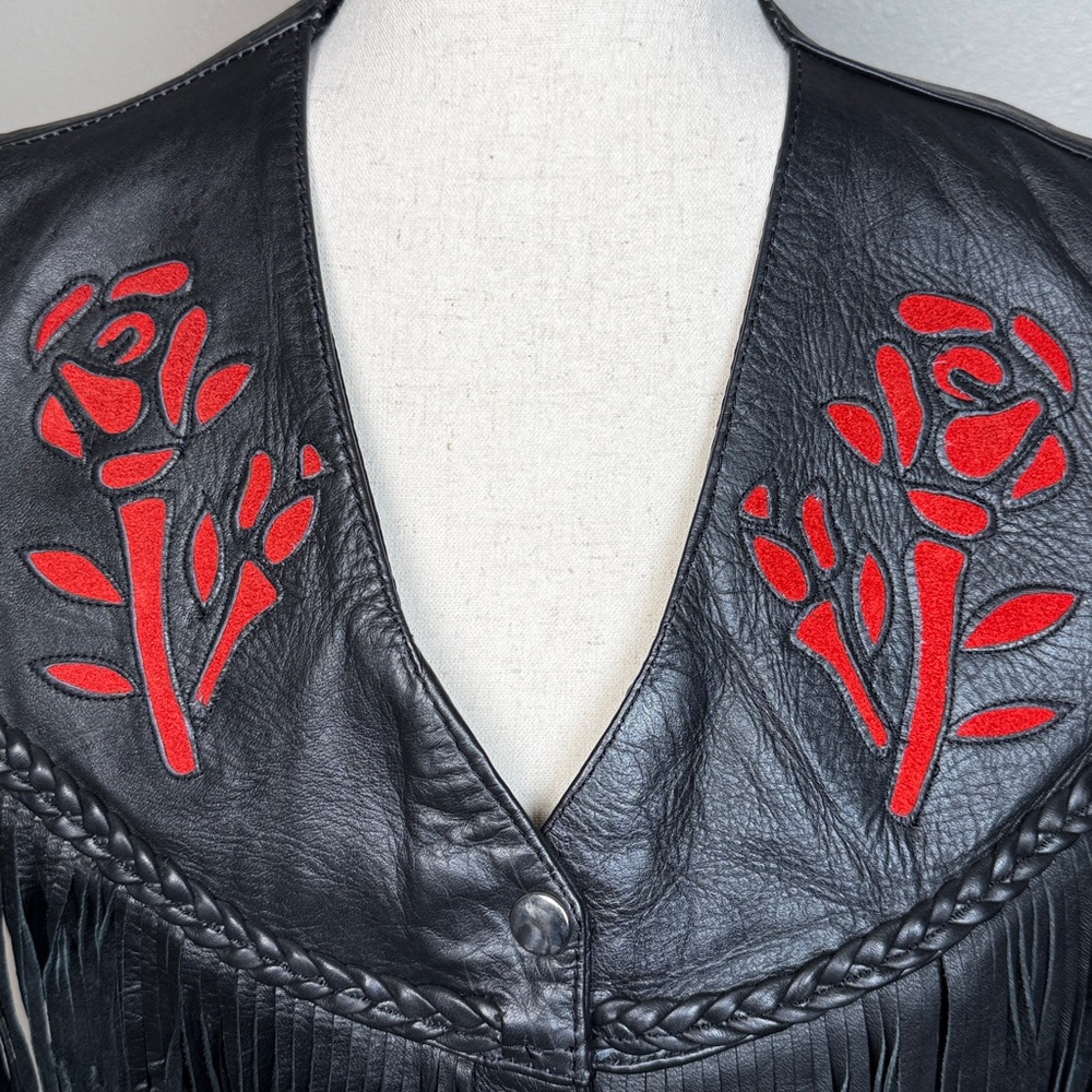 VTG S&S Cycle Black Leather Biker Vest Women L TX Rose Fringe Yoke Concho Moto - Picture 9 of 17